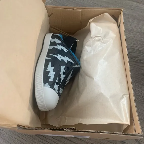 Native Jefferson Cozy Glow Slip-On Shoes - Size C7/EU 23 - Black/Blue - NWB