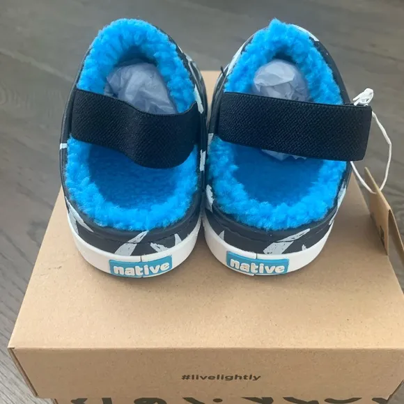 Native Jefferson Cozy Glow Slip-On Shoes - Size C7/EU 23 - Black/Blue - NWB