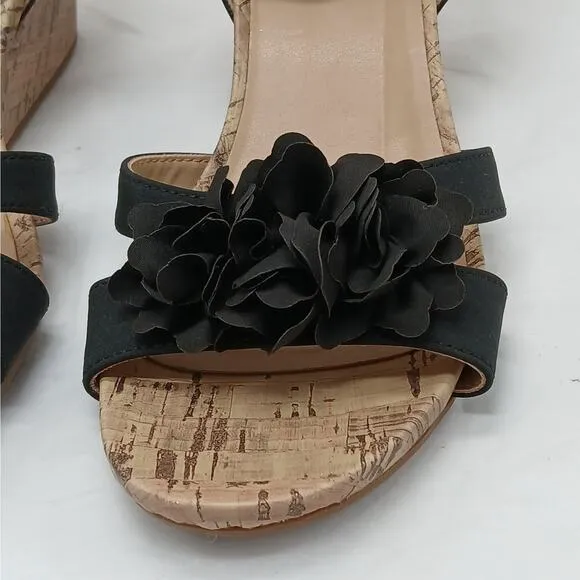 Naturalizer Areda Flower Wedge Sandals Womens 7.5M Black Cork Heel Shoes