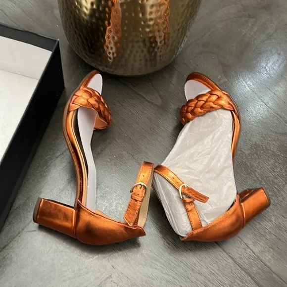 Naturalizer Vera Woven Pottery Leather