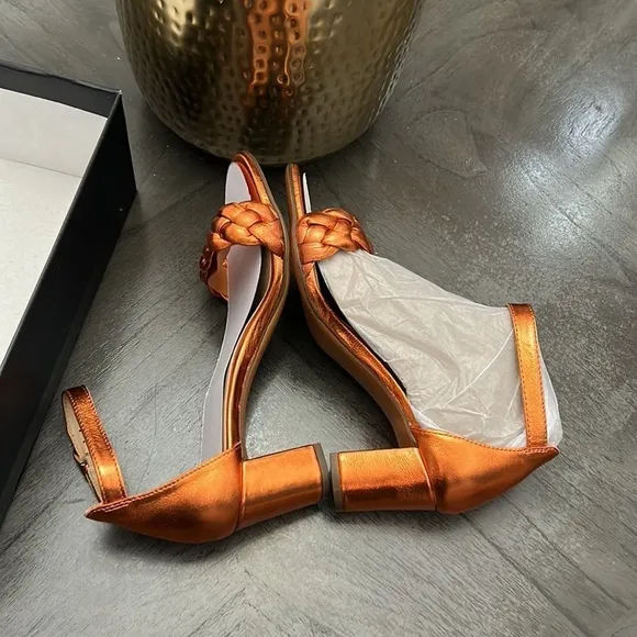 Naturalizer Vera Woven Pottery Leather