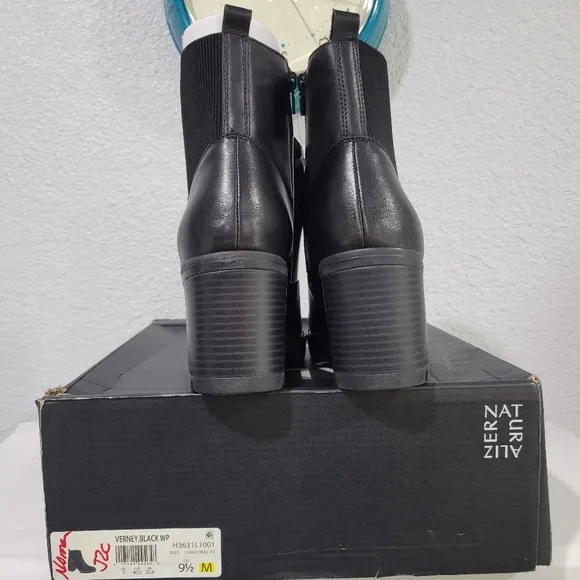 Naturalizer Verney Boots, NIB, 9.5