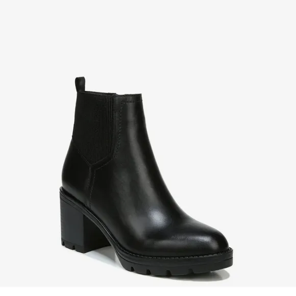 Naturalizer Verney Boots, NIB, 9.5