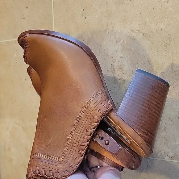 NEW! ARIAT Two24 Sundance Cognac Peep Toe Leather Booties Boots 10.