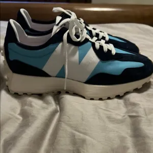 New Balance 327 Blue and White Sneakers