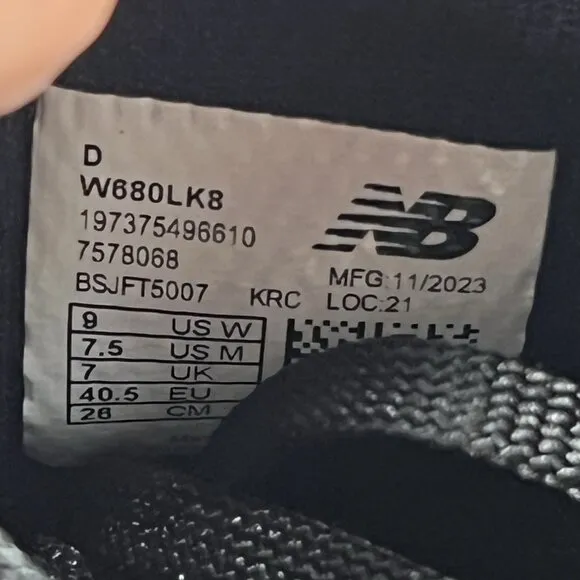 New Balance Fresh Foam 680v8 Women Size 9 D Wide Black Running Shoes