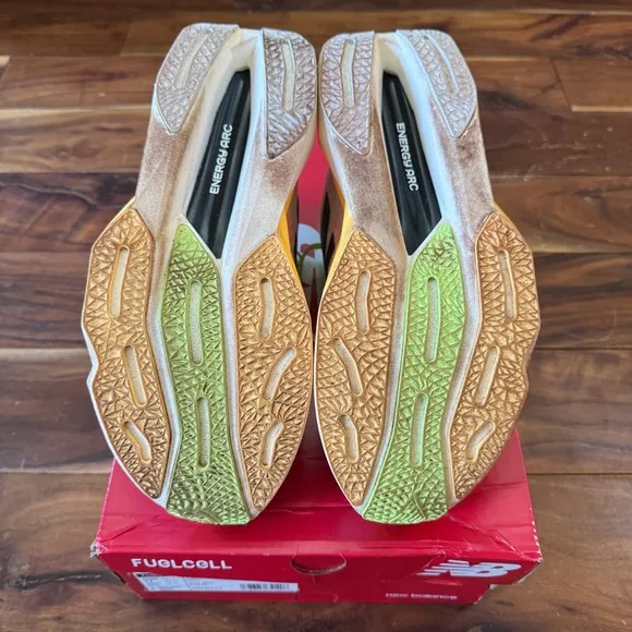 New Balance FuelCell SC Elite V4 Men’s 11