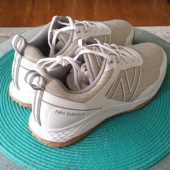 New Balance men's golf shoes-LIKE NEW