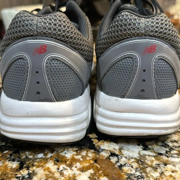 New balance men’s Tech Ride size 10.5 460×2 shoes