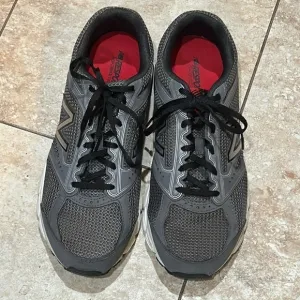 New balance men’s Tech Ride size 10.5 460×2 shoes