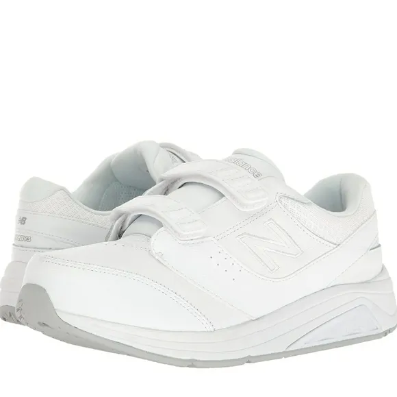 New balance Shoes 928V3 Women'sHook and Loop Leather Size 5 D Wide Women's
