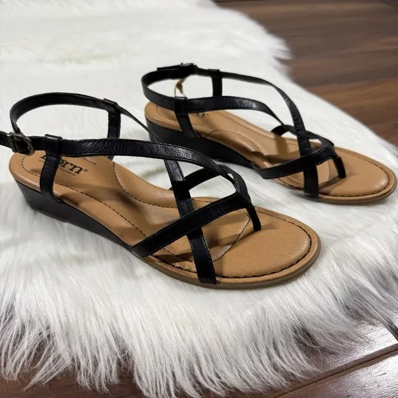 NEW Born Women's Size 7 M Black‎ Leather Sibyl Wedge Comfort Sandals Shoes