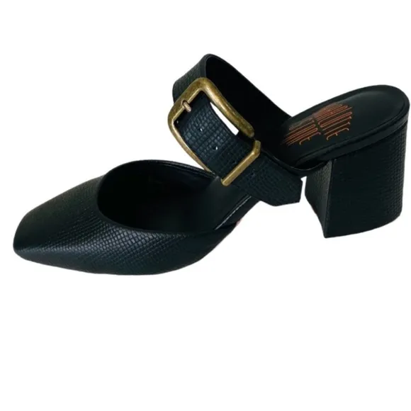 NEW! CHARLOTTE STONE NEW GINABLACK HEELS SIZE 9