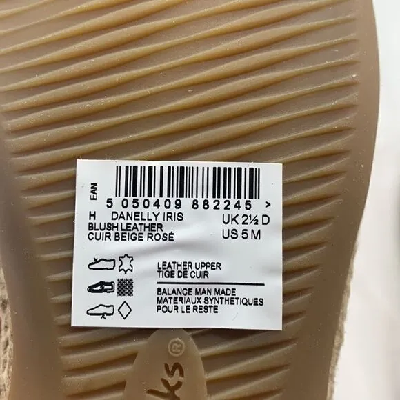 NEW Clarks Woman’s Danelly Sky Flat Blush Leather Cuir Beige Rose Size 5 Medium
