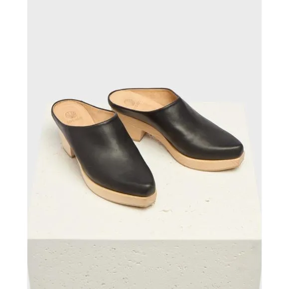 NEW COCLICO women's kera clog shoes in black