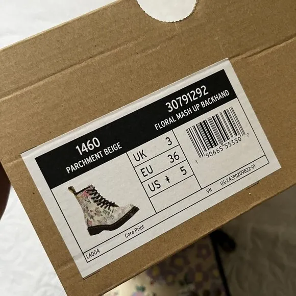 NEW Dr Martens 1460 Floral Leather Lace Up Boots Size 5