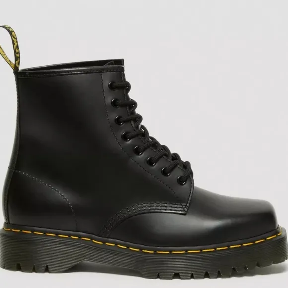 NEW Dr Martens black leather 1460 Bex Squared Toe Leather Lace Up Boots 8