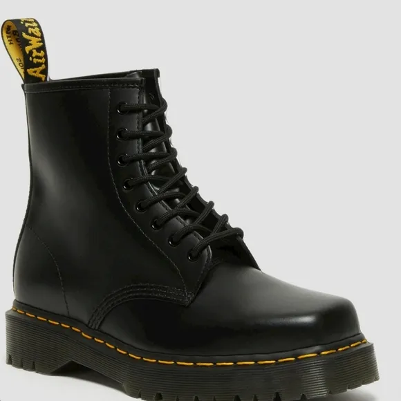 NEW Dr Martens black leather 1460 Bex Squared Toe Leather Lace Up Boots 8