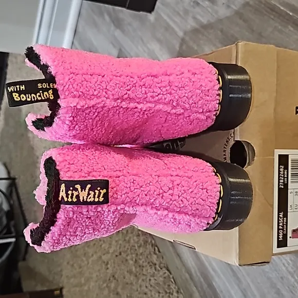 NEW Dr. Martens Boots 1460 Pascal Faux Shearling Fur Combat 7 Pink Lux Borg