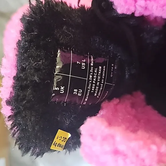 NEW Dr. Martens Boots 1460 Pascal Faux Shearling Fur Combat 7 Pink Lux Borg