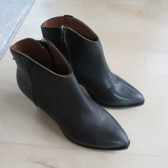 New Frye June Leather Western Bootie Black Women 10B