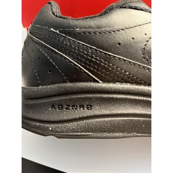 New in Box - New Balance 577 DSL-2 Wide 2E Walking Shoes Black MW577VK Men’s 8