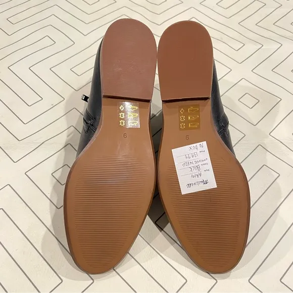 New Madewell Black Leather Flat Ankle Boots