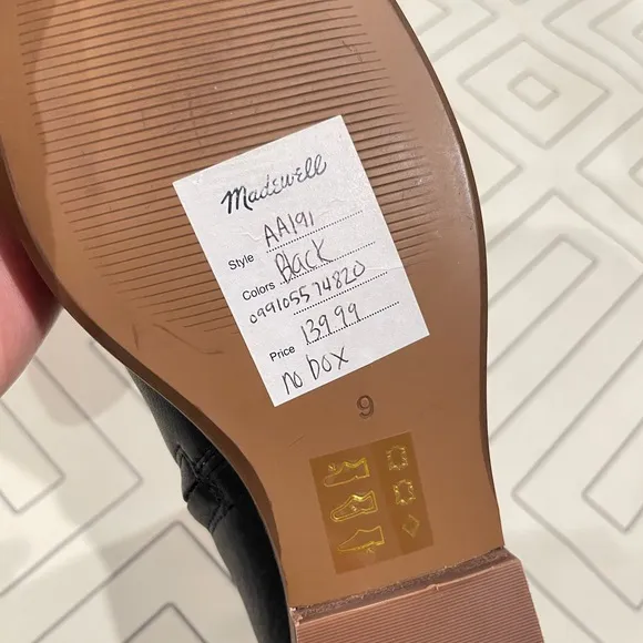New Madewell Black Leather Flat Ankle Boots