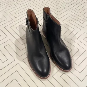New Madewell Black Leather Flat Ankle Boots