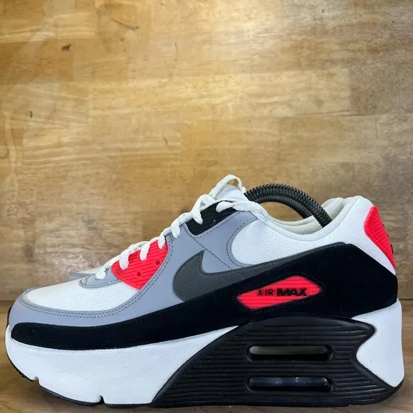 NEW Nike Air Max 90 LV8 PLATFORM CUSHIONED Womens Sz 11 Shoes Sneakers Infrared