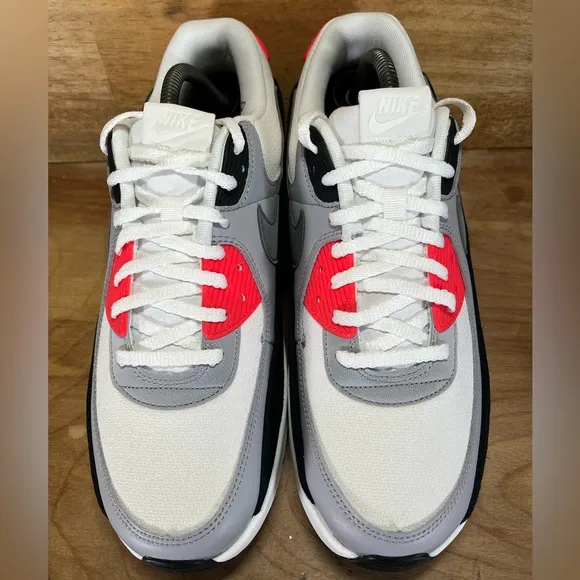 NEW Nike Air Max 90 LV8 PLATFORM CUSHIONED Womens Sz 11 Shoes Sneakers Infrared