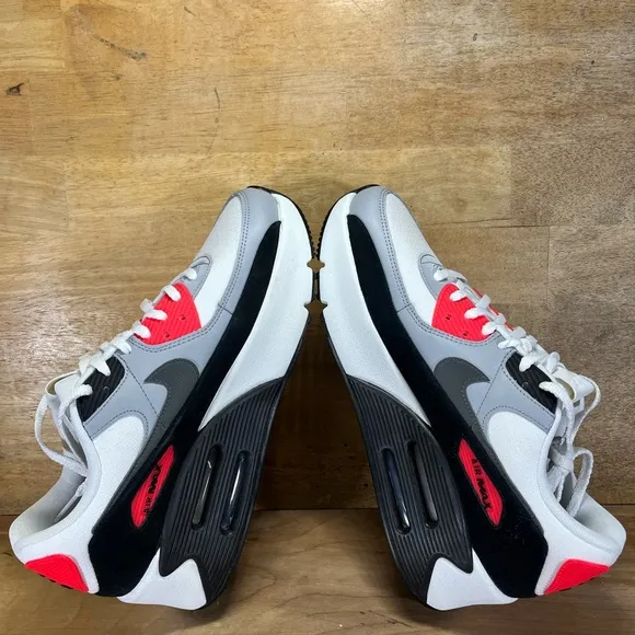NEW Nike Air Max 90 LV8 PLATFORM CUSHIONED Womens Sz 11 Shoes Sneakers Infrared