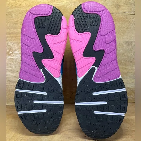 NEW Nike Air Max Excee Womens Size 7 (5.5Y) Shoes Sneakers White Royal Fuchsia