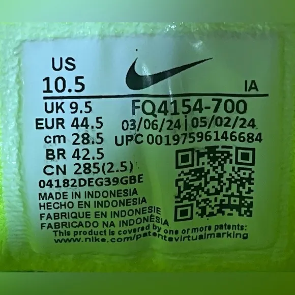 NEW Nike Zoom Challenge Mens Sz 10.5 Pickleball Shoes Sneakers Volt Armory Navy