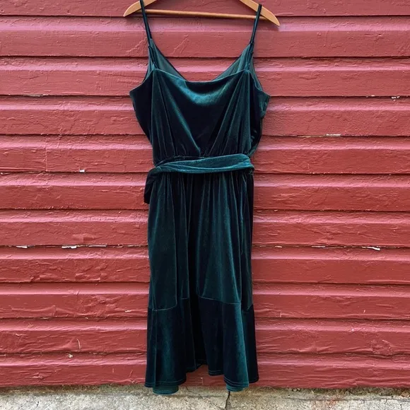 New! Rachel Zoe Green Velvet Cascade Ruffle Hem Cocktail Dress Women's Size XL