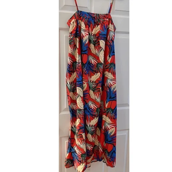 NEW! Red Floral Fully Lined Adjustable Straps Back Smocking Pocket Dress!