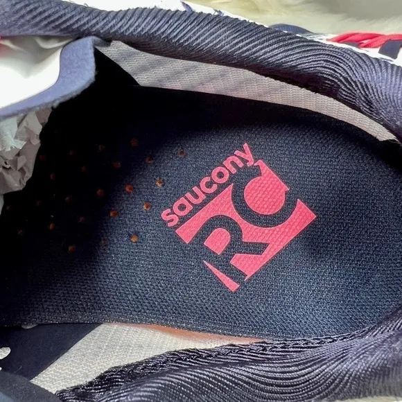 NEW Saucony Type A9 Women's Running Shoes Size 10.5 (9.5 Fitting)
