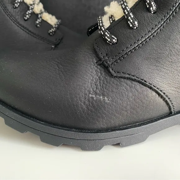 NEW Sorel Emelie Shearling Short Lace Up Cozy Black White Fur Boots Shoes Sz 6.5