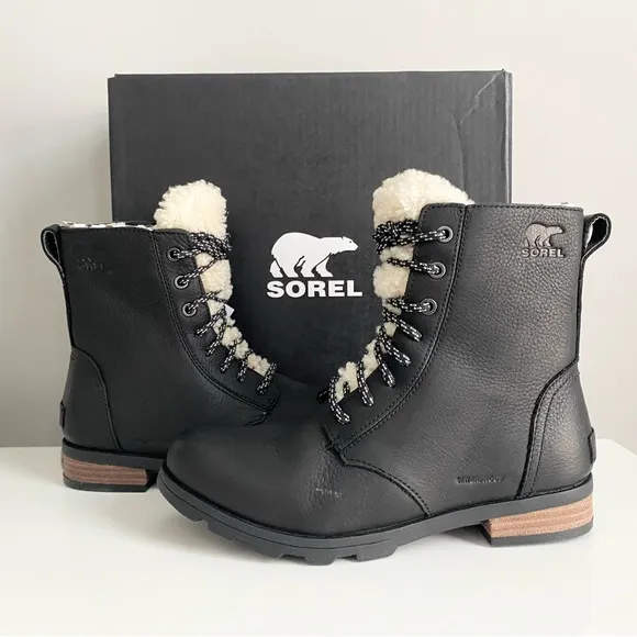 NEW Sorel Emelie Shearling Short Lace Up Cozy Black White Fur Boots Shoes Sz 6.5