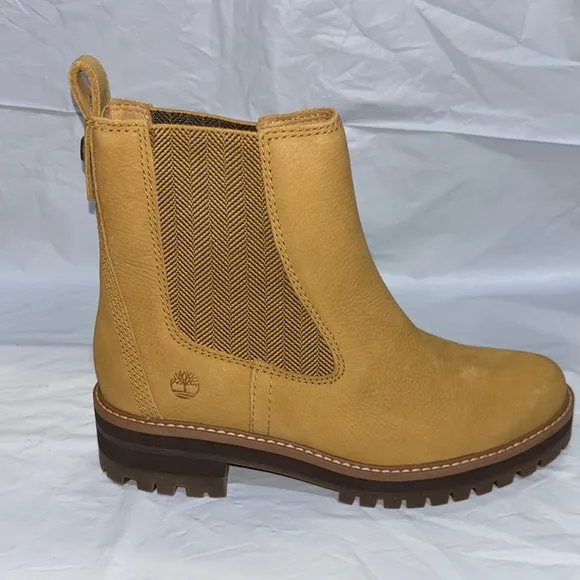 NEW TIMBERLAND Women's Courmayeur Valley Chelsea Boot Womens Size 8