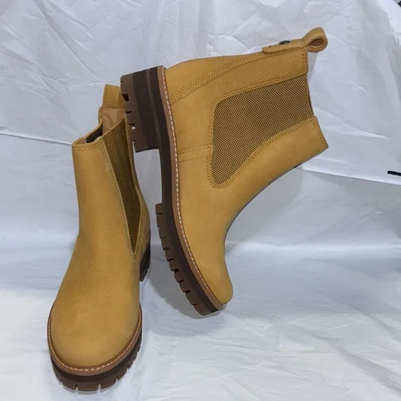NEW TIMBERLAND Women's Courmayeur Valley Chelsea Boot Womens Size 8