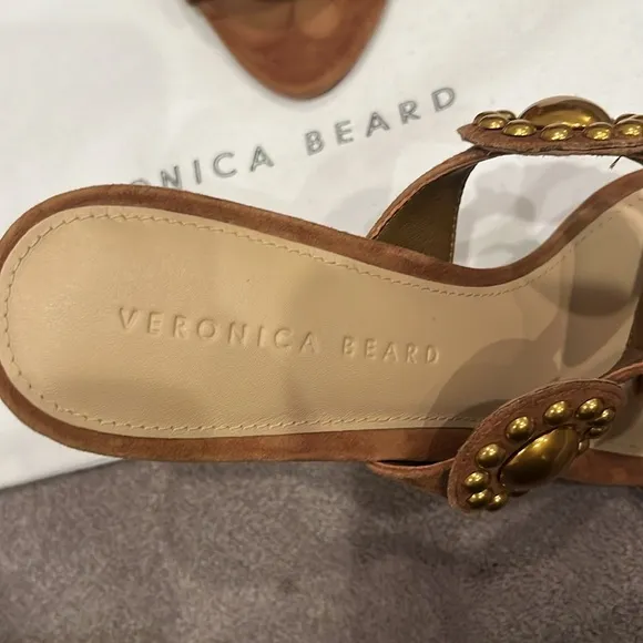 New Veronica Beard gold metal brown suede shoes sandals ankle open toes size 7