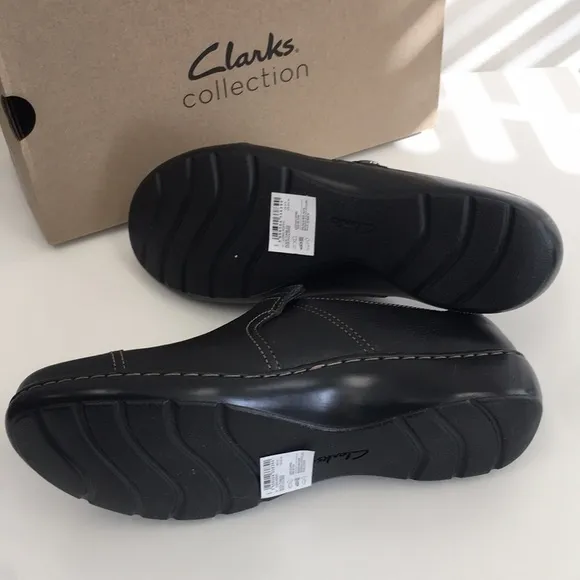 New WB Woman’s Clarks Collection Cora Poppy Ultimate Comfort Flat Shoes