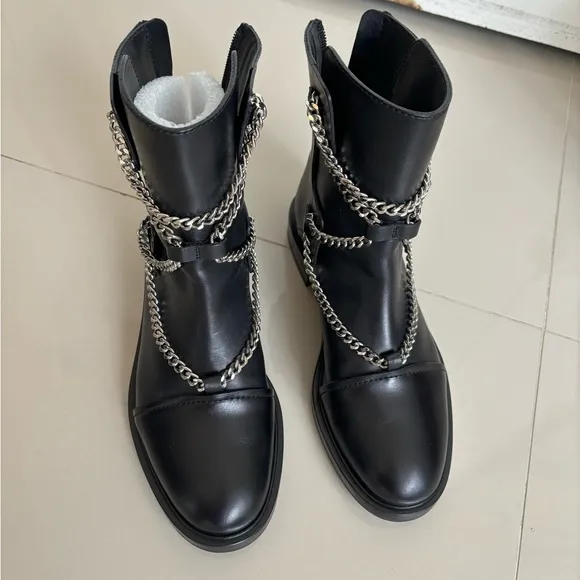 NEW‼️ With box $1,109 CASADEI Ankle Boots with chain details Size EU 36/US 5.5