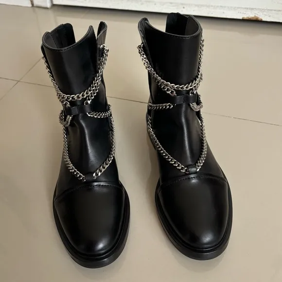 NEW‼️ With box $1,109 CASADEI Ankle Boots with chain details Size EU 36/US 5.5