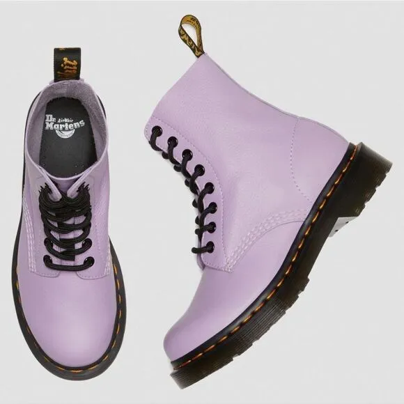 🩵NIB Dr. Martens Lilac Pascal Virginia Leather 1460 Boots Size 9