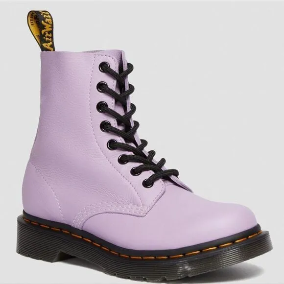 🩵NIB Dr. Martens Lilac Pascal Virginia Leather 1460 Boots Size 9