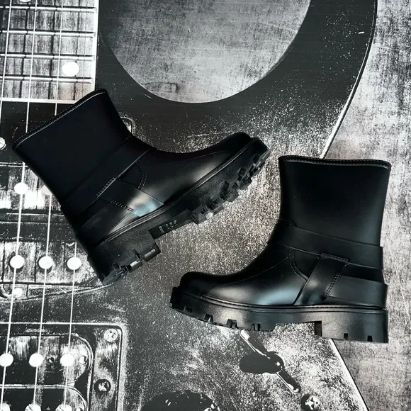 NIB Jeffrey Campbell Boots