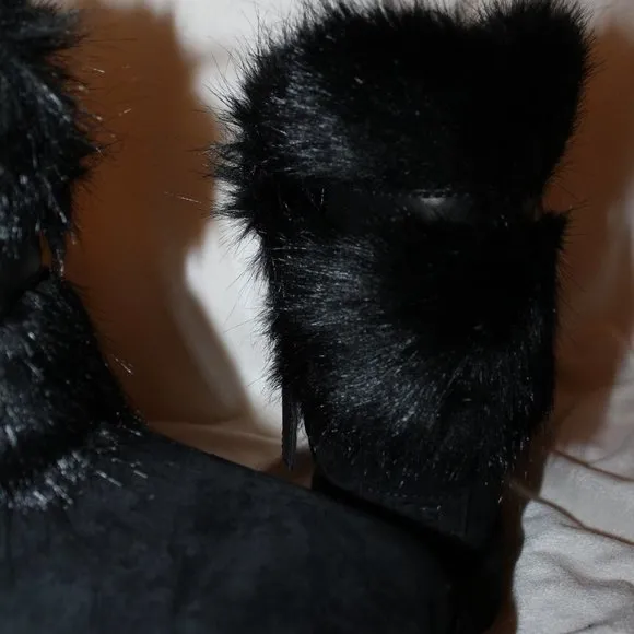 NIB UGG WOMEN'S CLASSIC FLUFF BUCKLE SHAGGY SUEDE SHEARLING‎ BOOTS BLACK