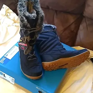 NIB Womens Columbia Omni-heat, waterproof (200g insul) navy blue boots size 11😍